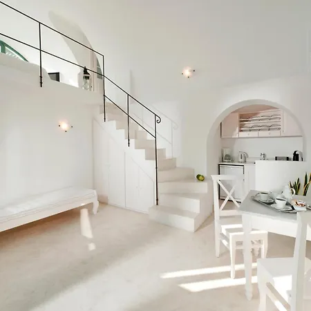 Anastasis And Hotel Imerovigli (Santorini)