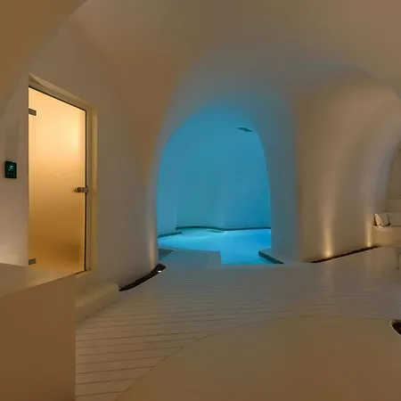 Hotel Anastasis And *