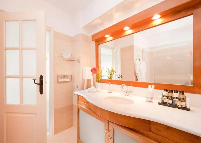 Отель Anastasis And