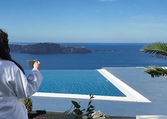 Hotel Anastasis And *